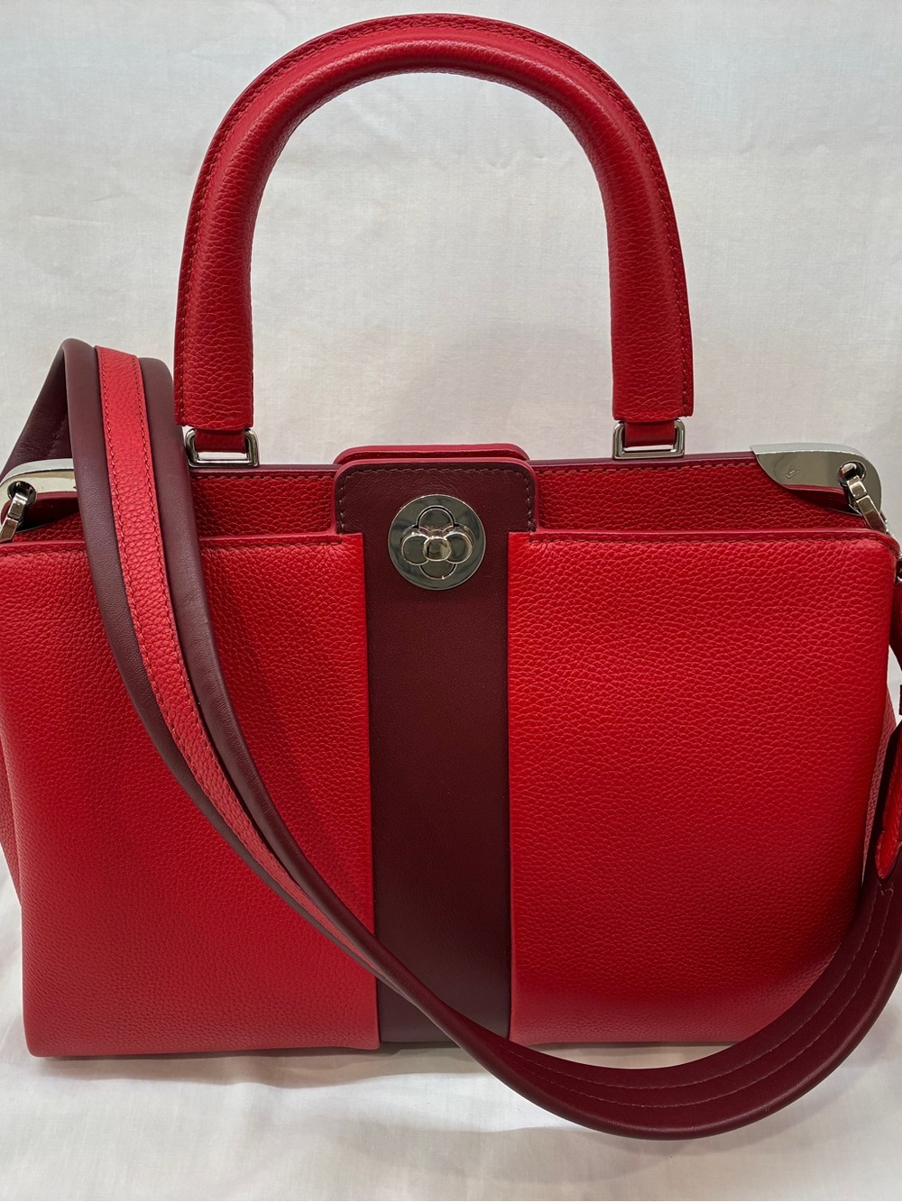 Louis Vuitton Red Leather Astrid M54375 Excellent Condition